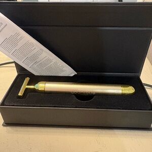 Younique 24k Gold Facial Roller